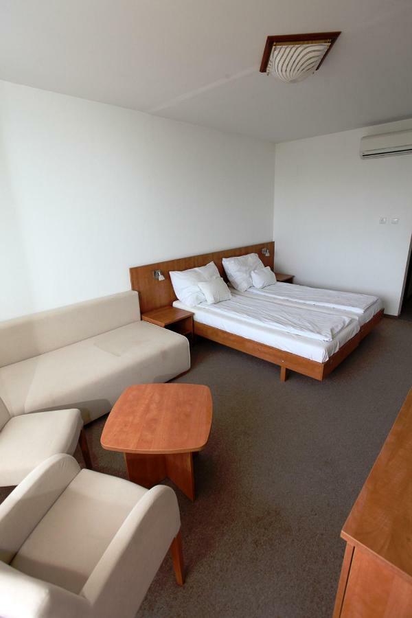 Aranypart Hotel Siófok Eksteriør billede